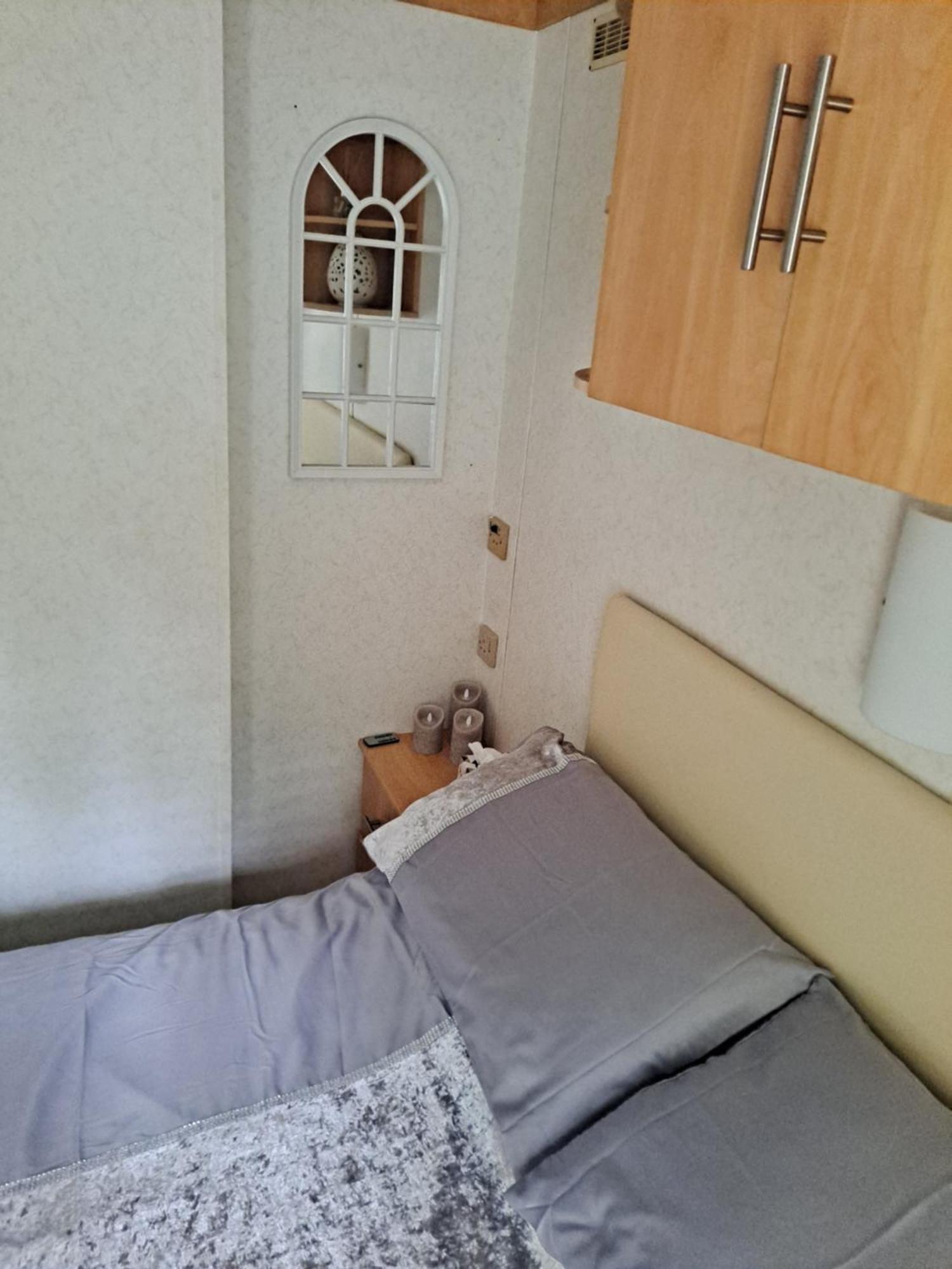 Amroth Bay Holiday Caravan Llanteg Экстерьер фото